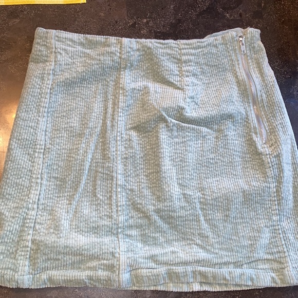 rue 21 corduroy skirt size M - Picture 2 of 2